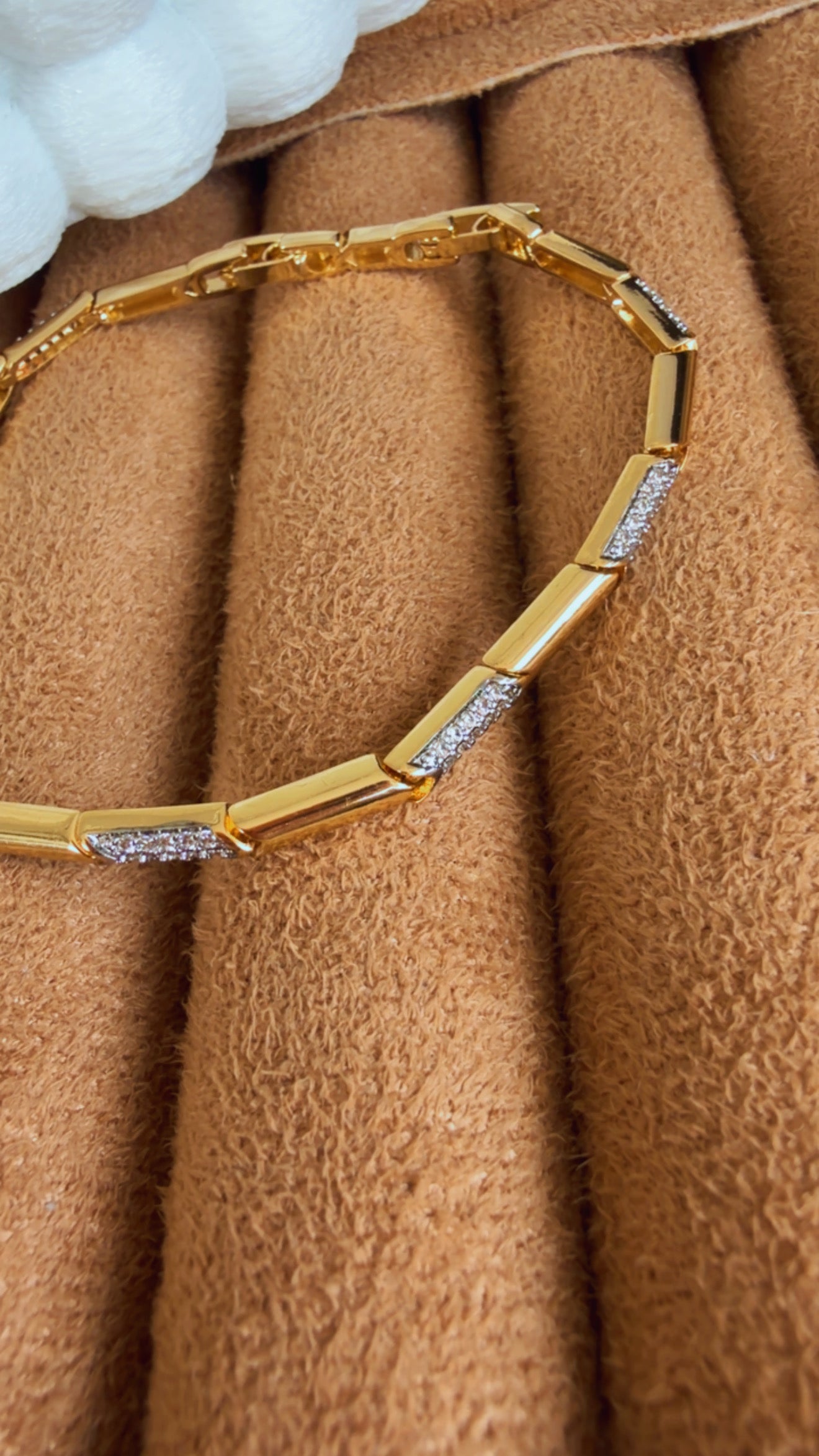 Pulseira linear cravejada