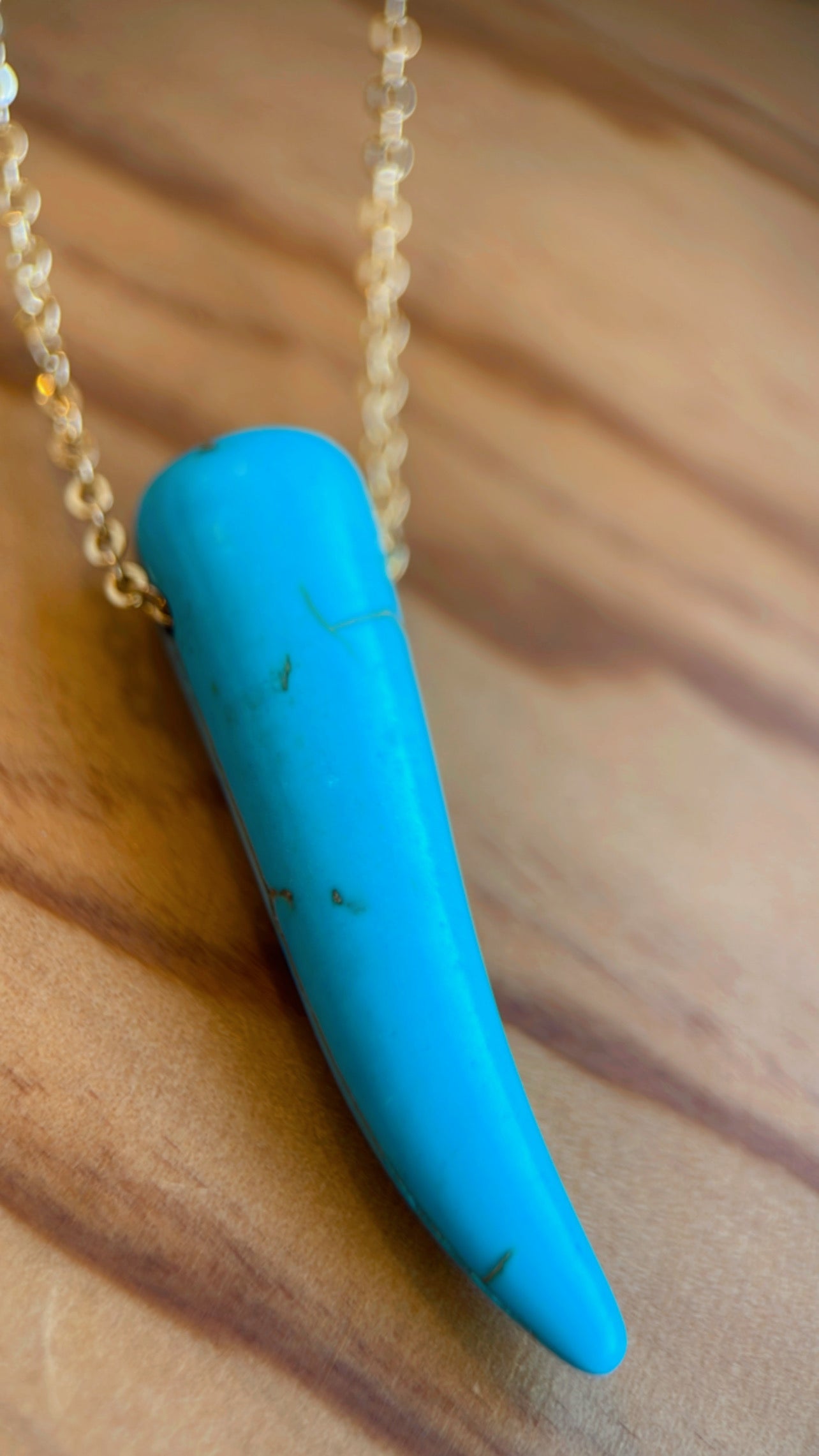 Colar dente turquesa