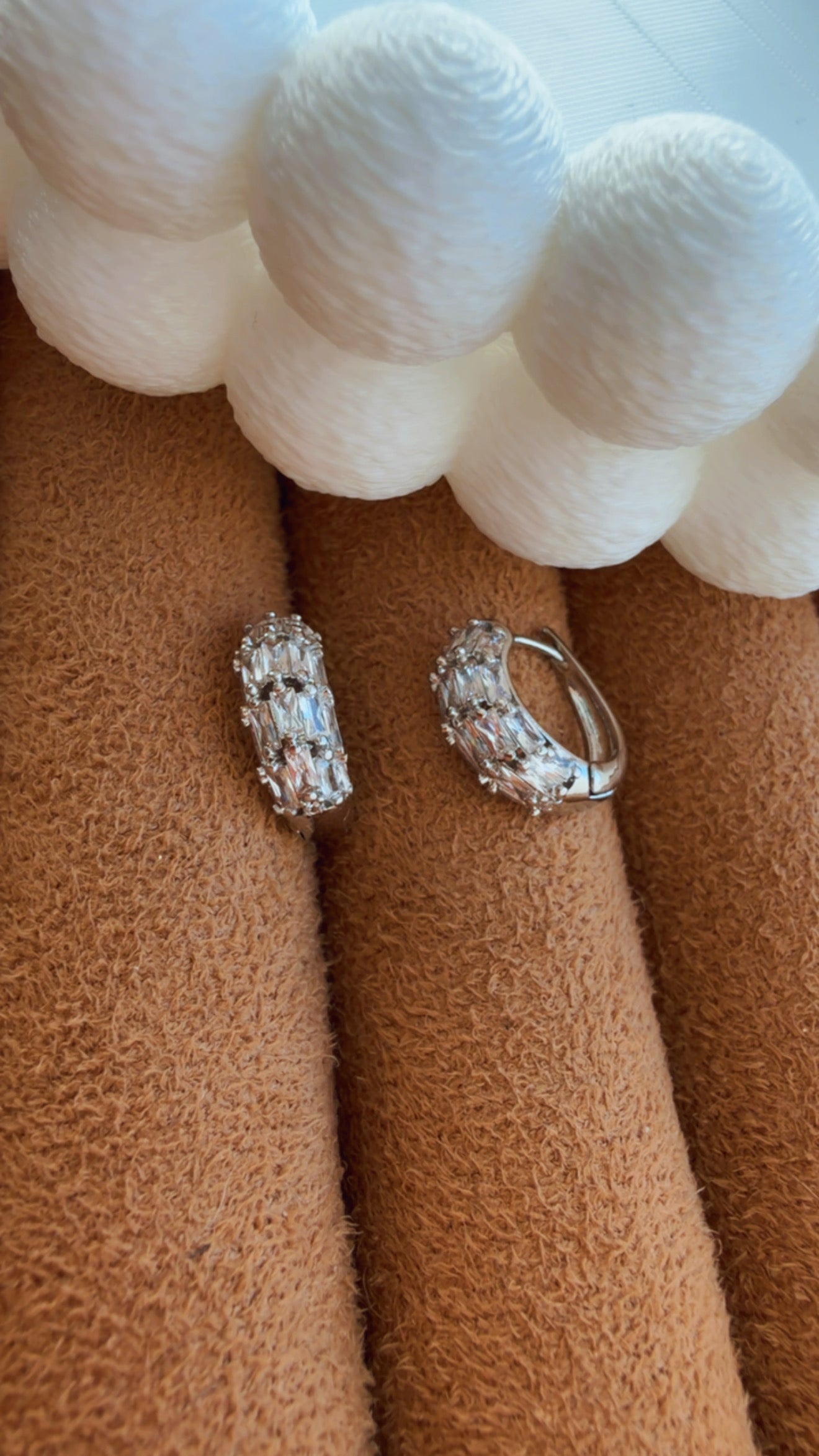 Brinco argola click canutilho niquel