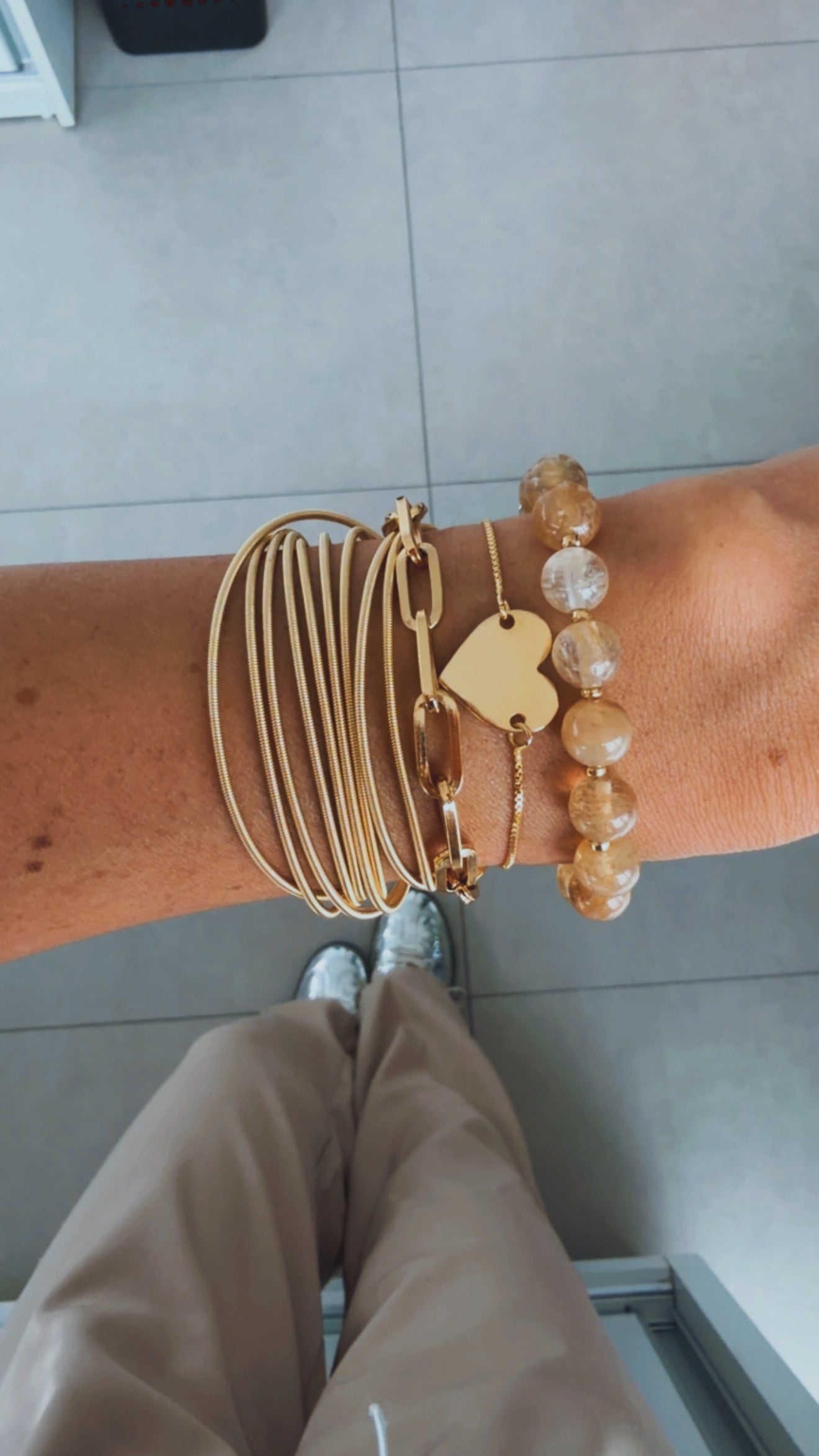 Pulseira pedra quartzo nude