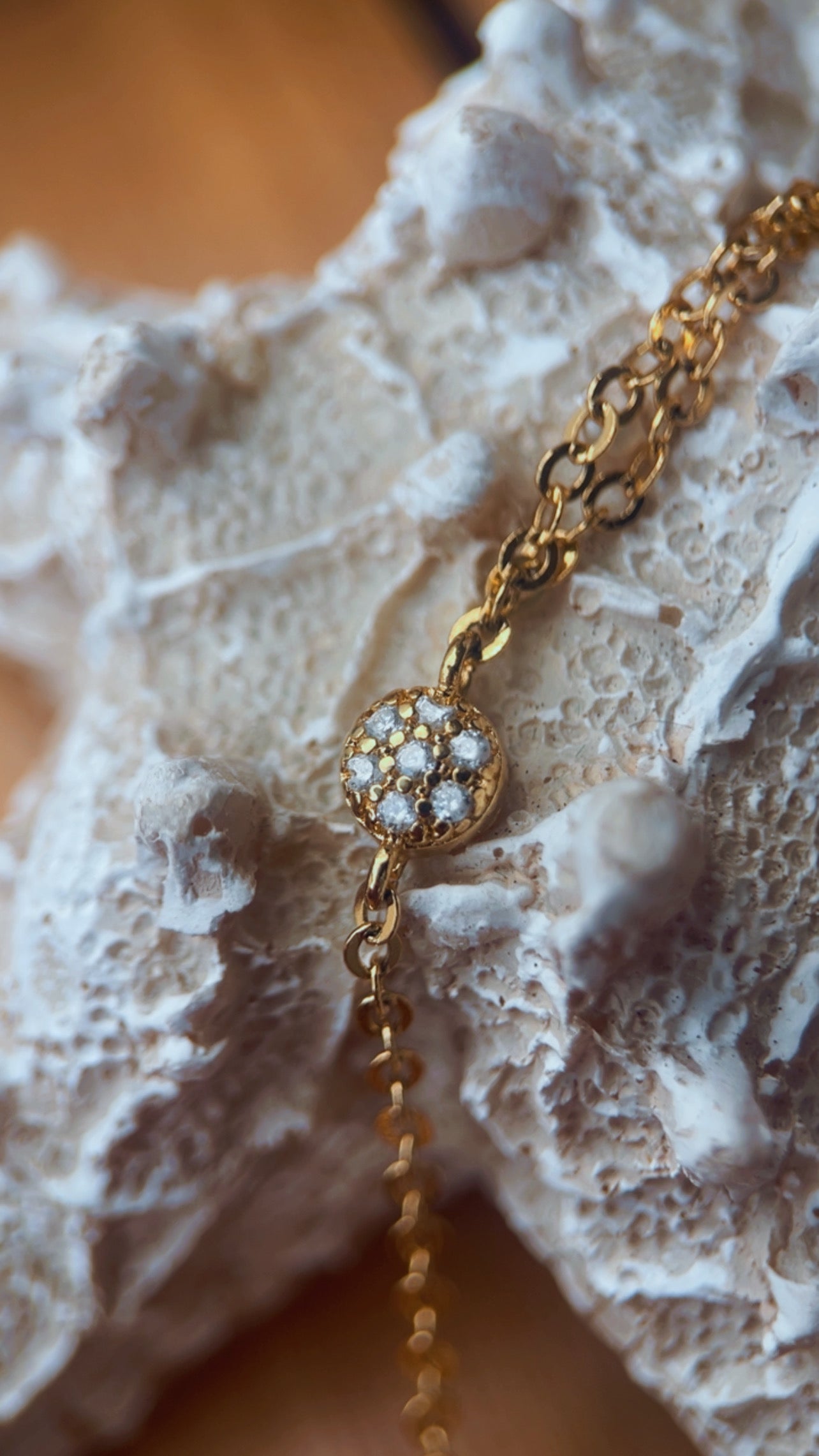 Pulseira jady esfera cravejada