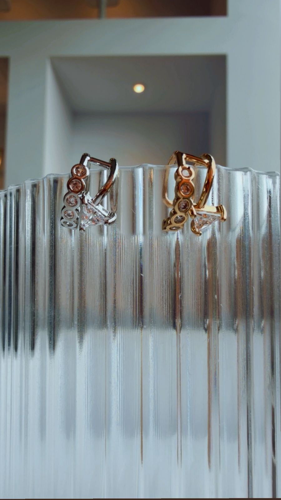 Piercing zircônia triângulo