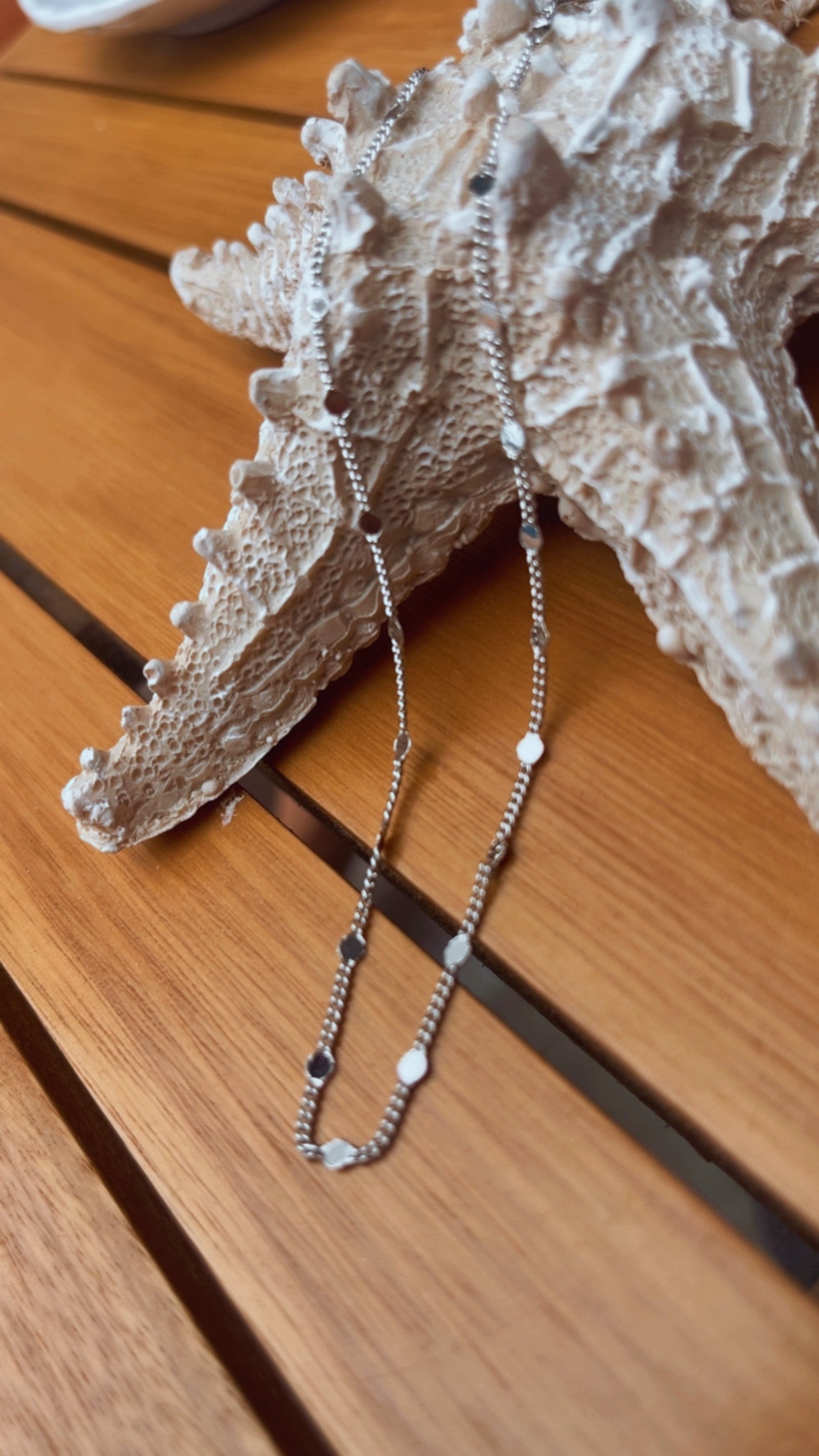 Colar confete curto níquel