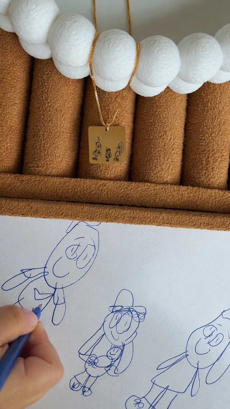 Colar placa quadrada personalizado