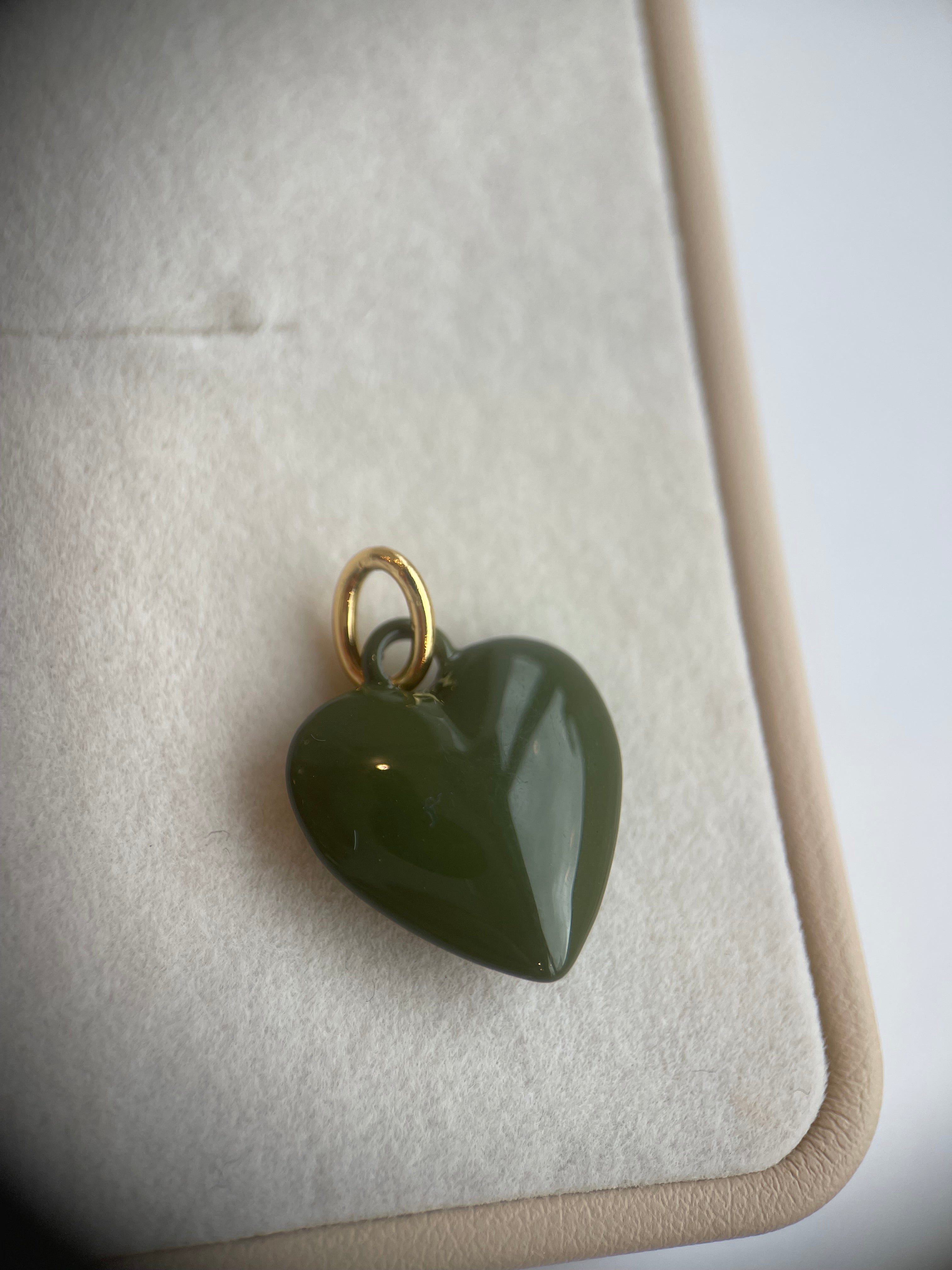 Pingentes variados de coração