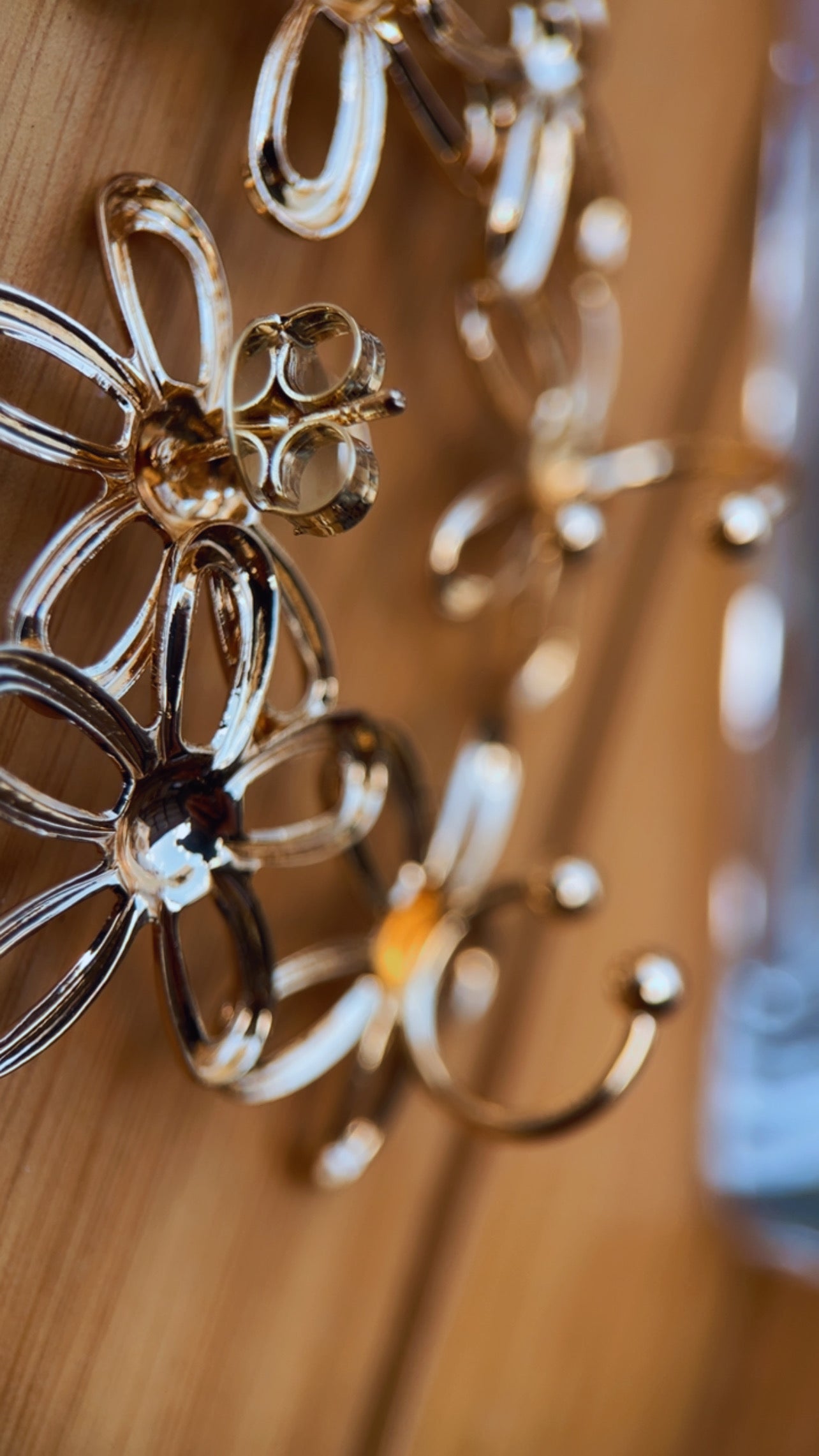 Brinco flora ear cuff