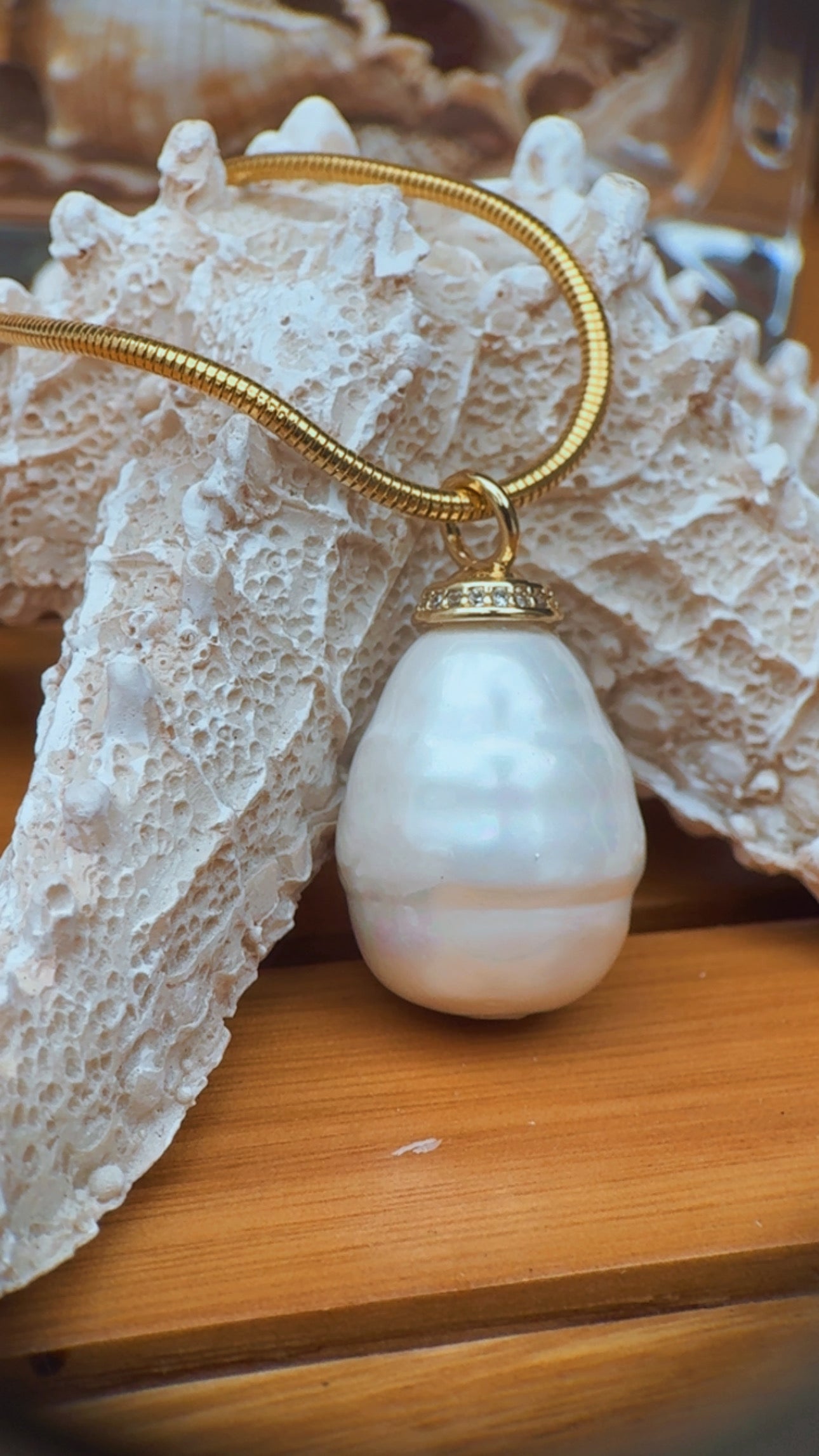 Colar gota pérola longo