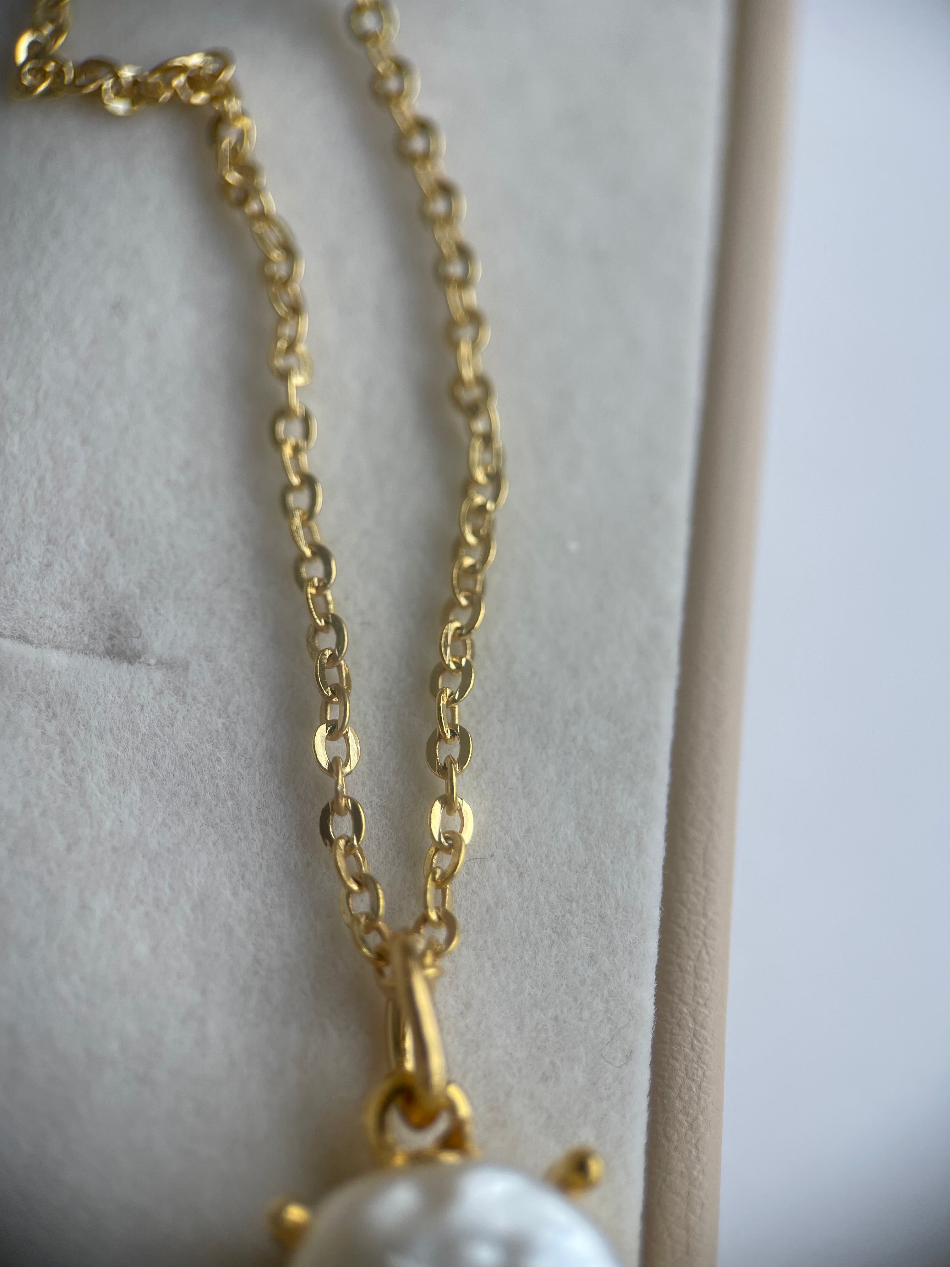 Colar basic base pérola