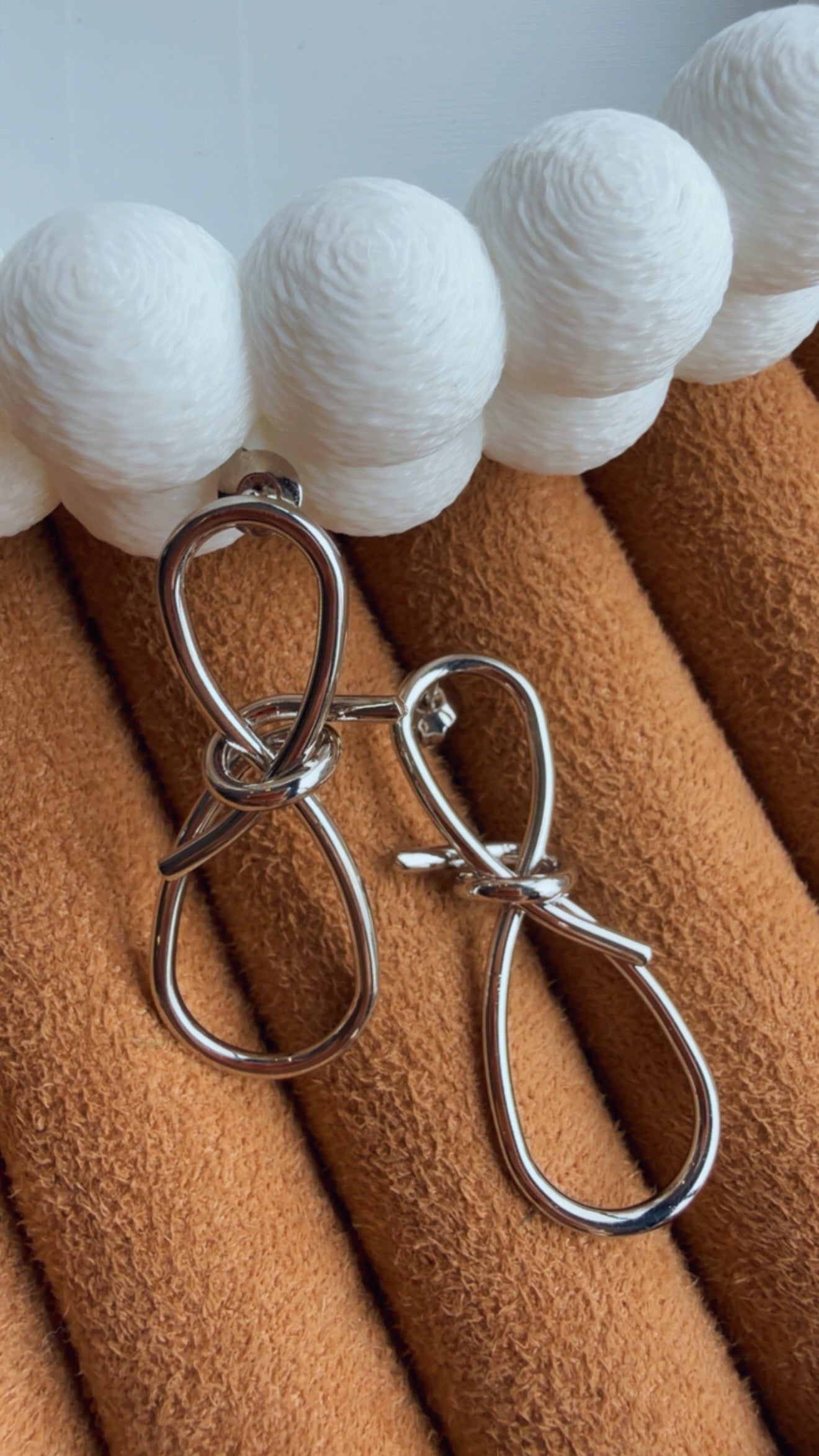 Brinco elo infinito niquel