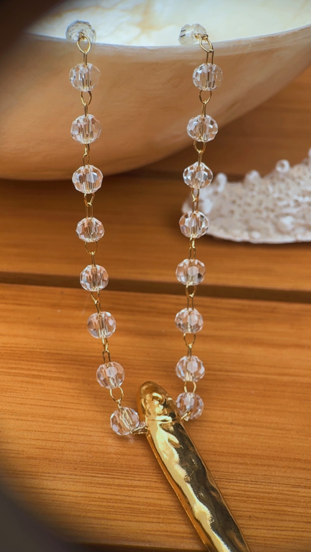 Colar sardinha cristalina