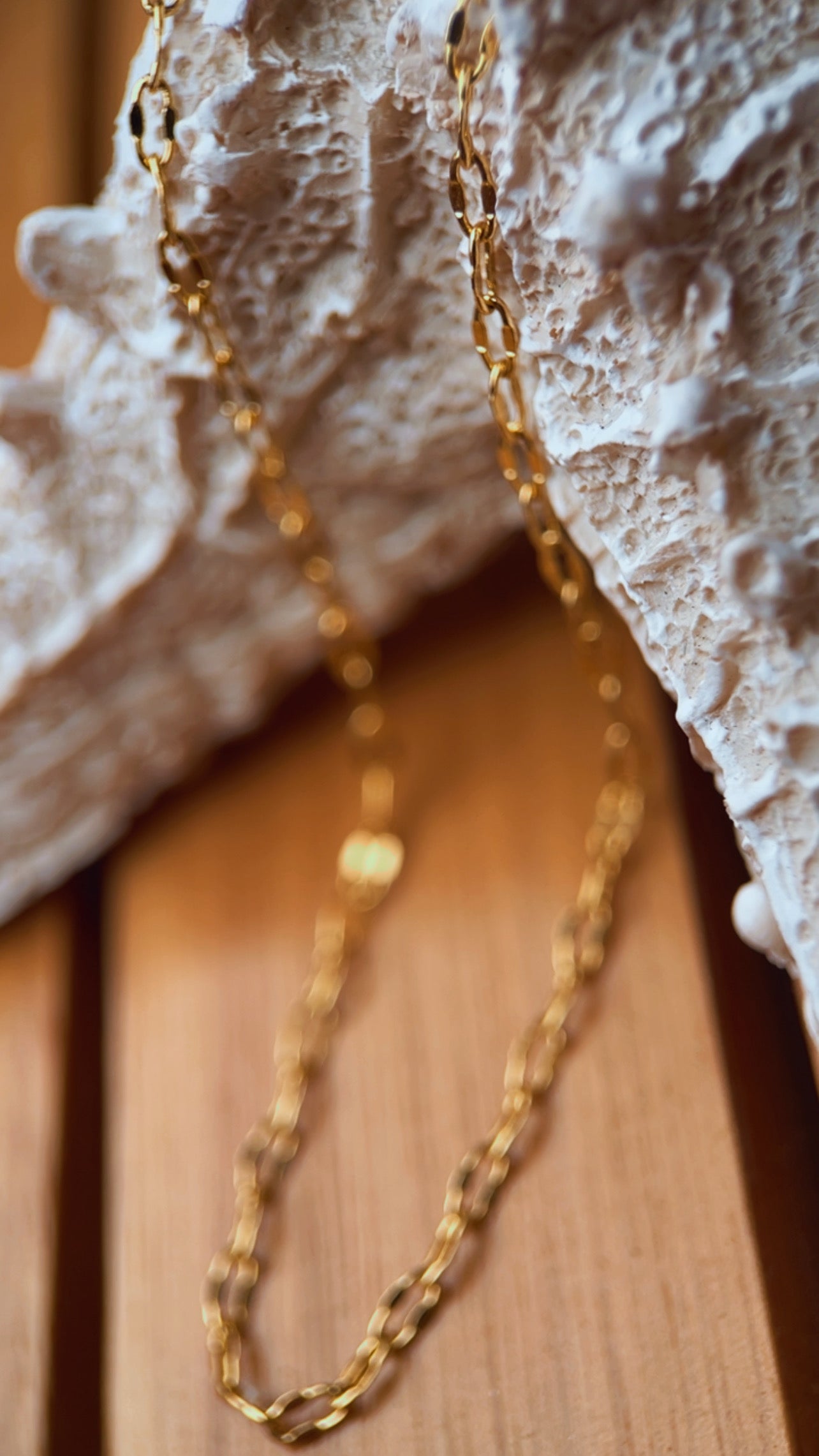 Colar chapinha frisada