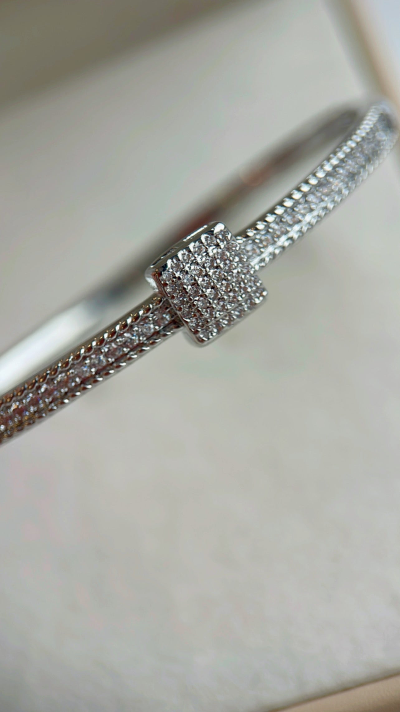 Pulseira bracelete luminis ródio