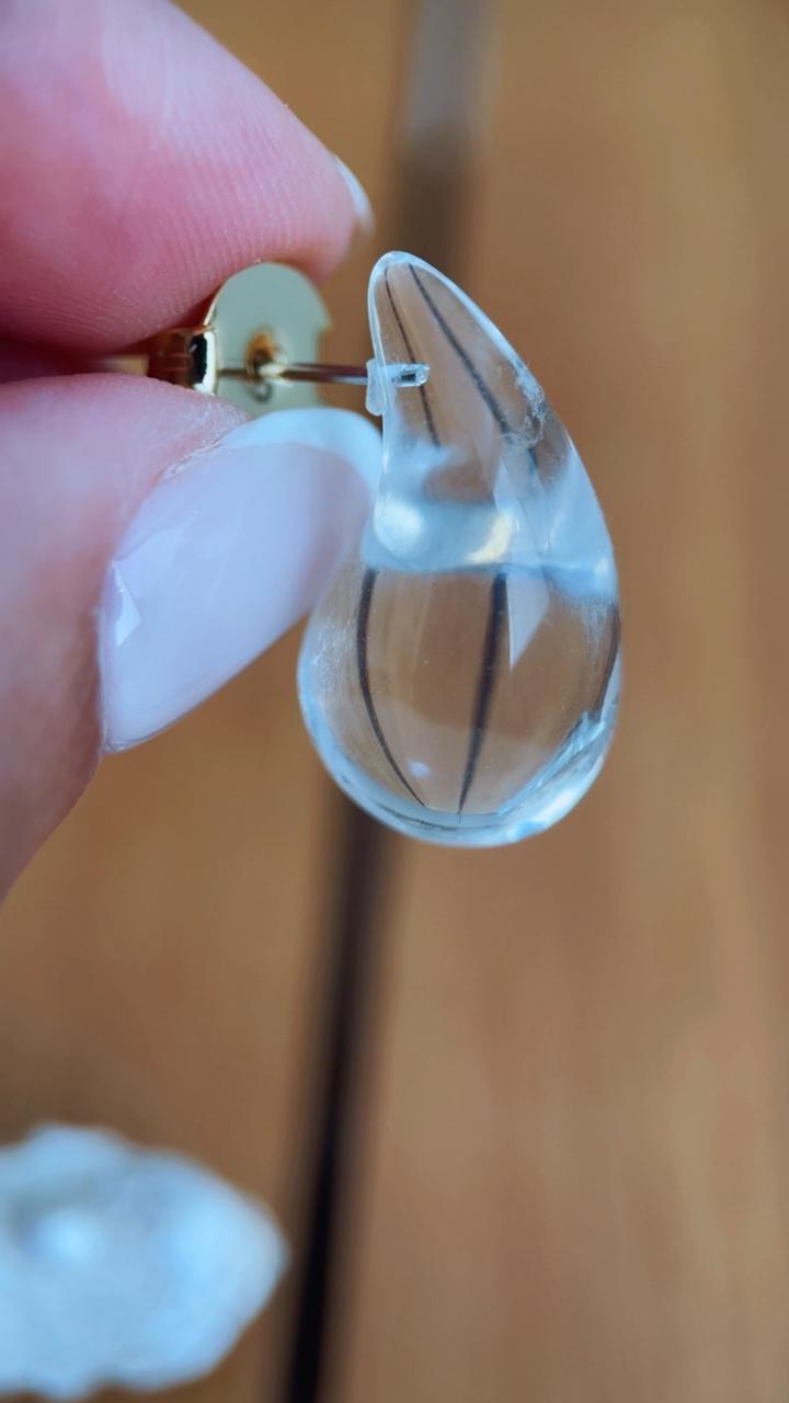 Brinco vitra gota pequeno