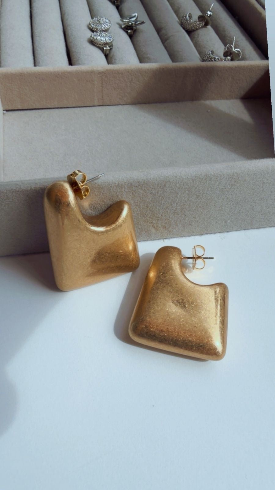 Brinco argola matte bloco