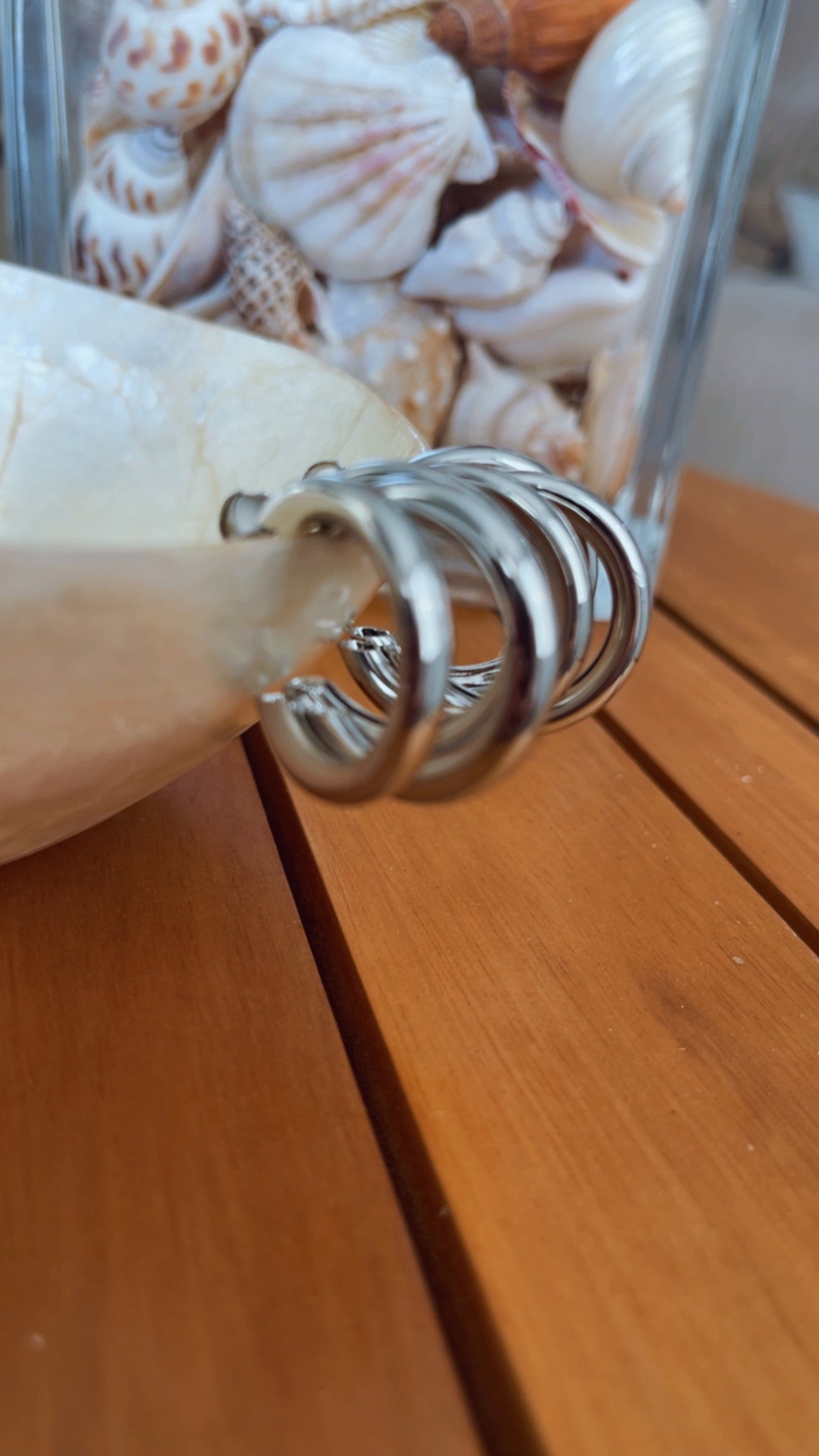 Brinco argola tripla grande níquel