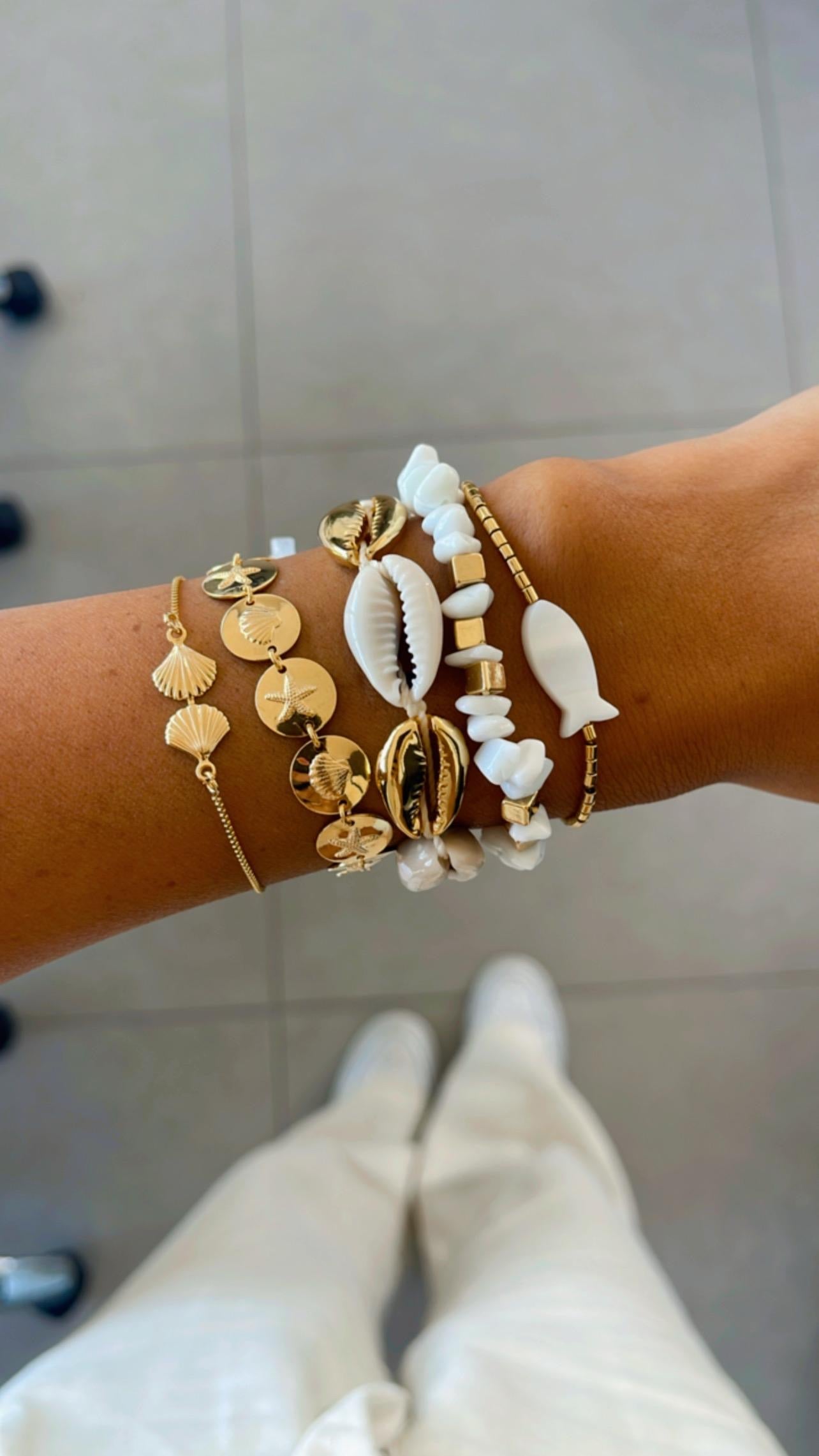 Pulseira peixe madre pérola canutilho