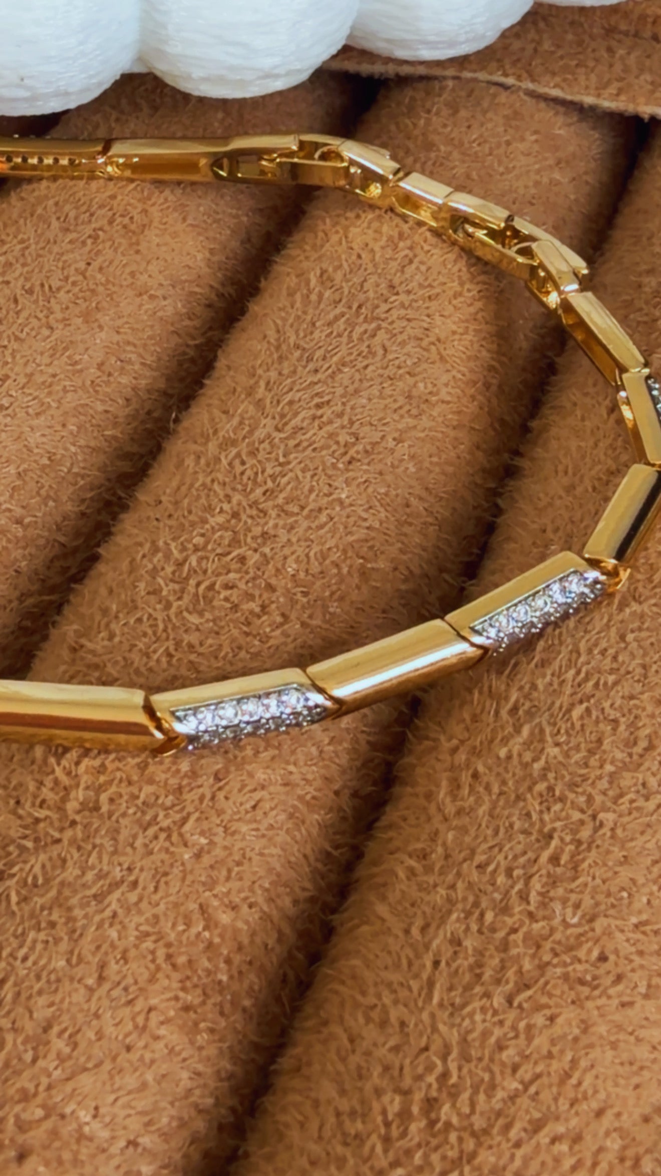 Pulseira linear cravejada