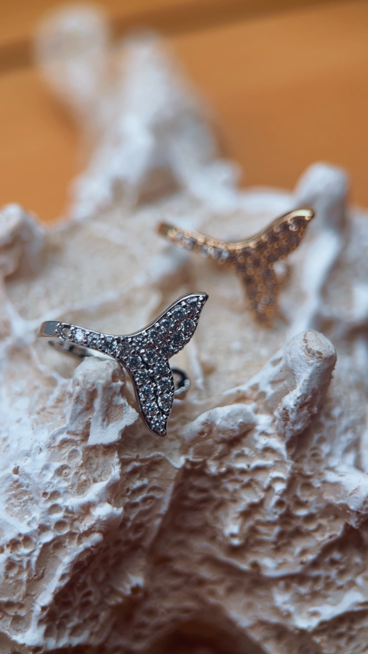 Piercing sereia cravejado níquel