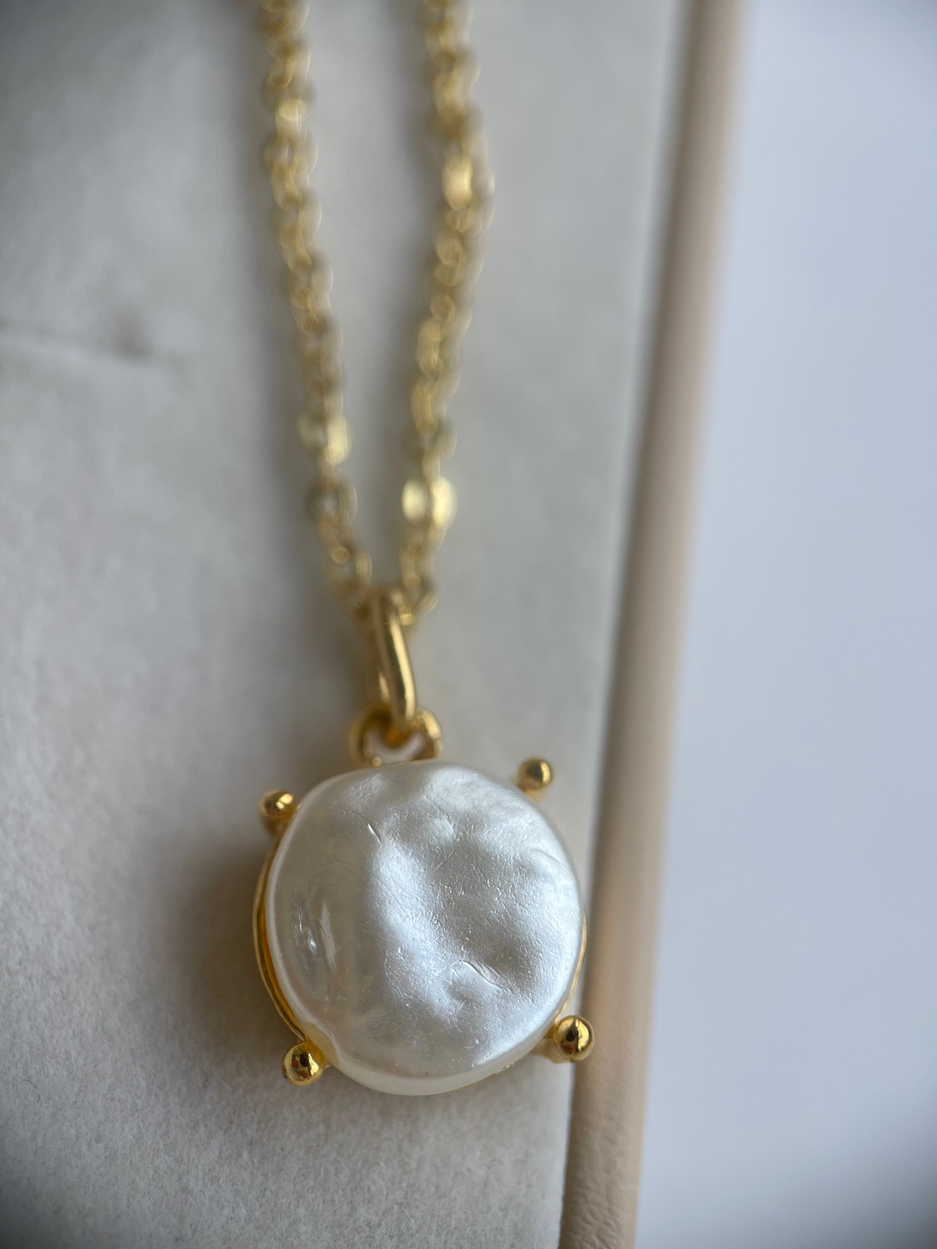 Colar basic base pérola