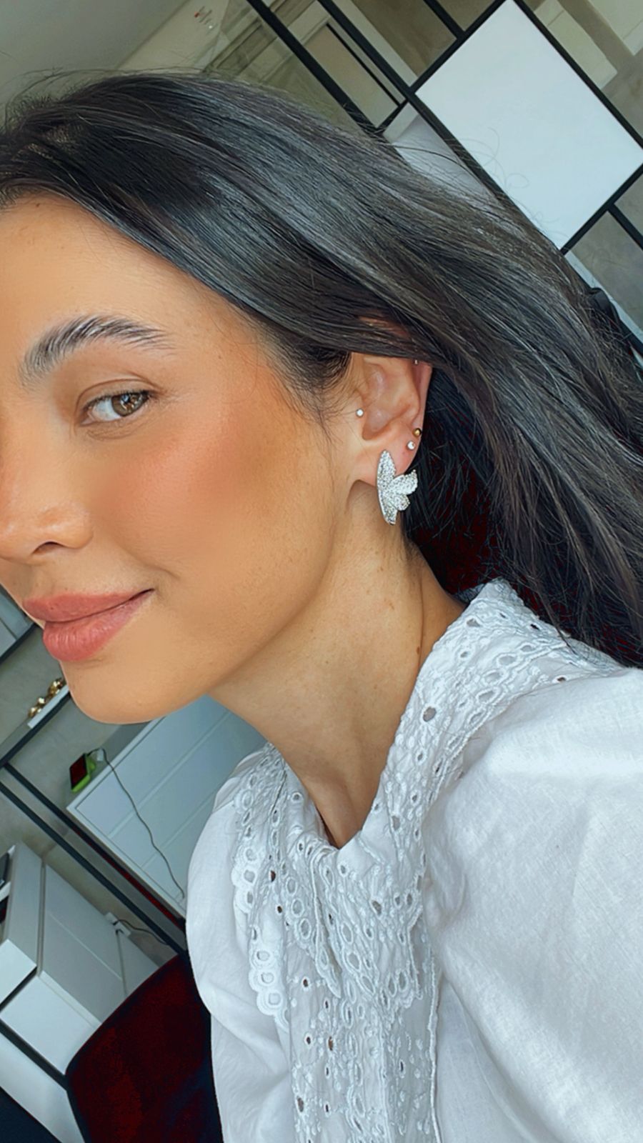 Brinco lótus ródio