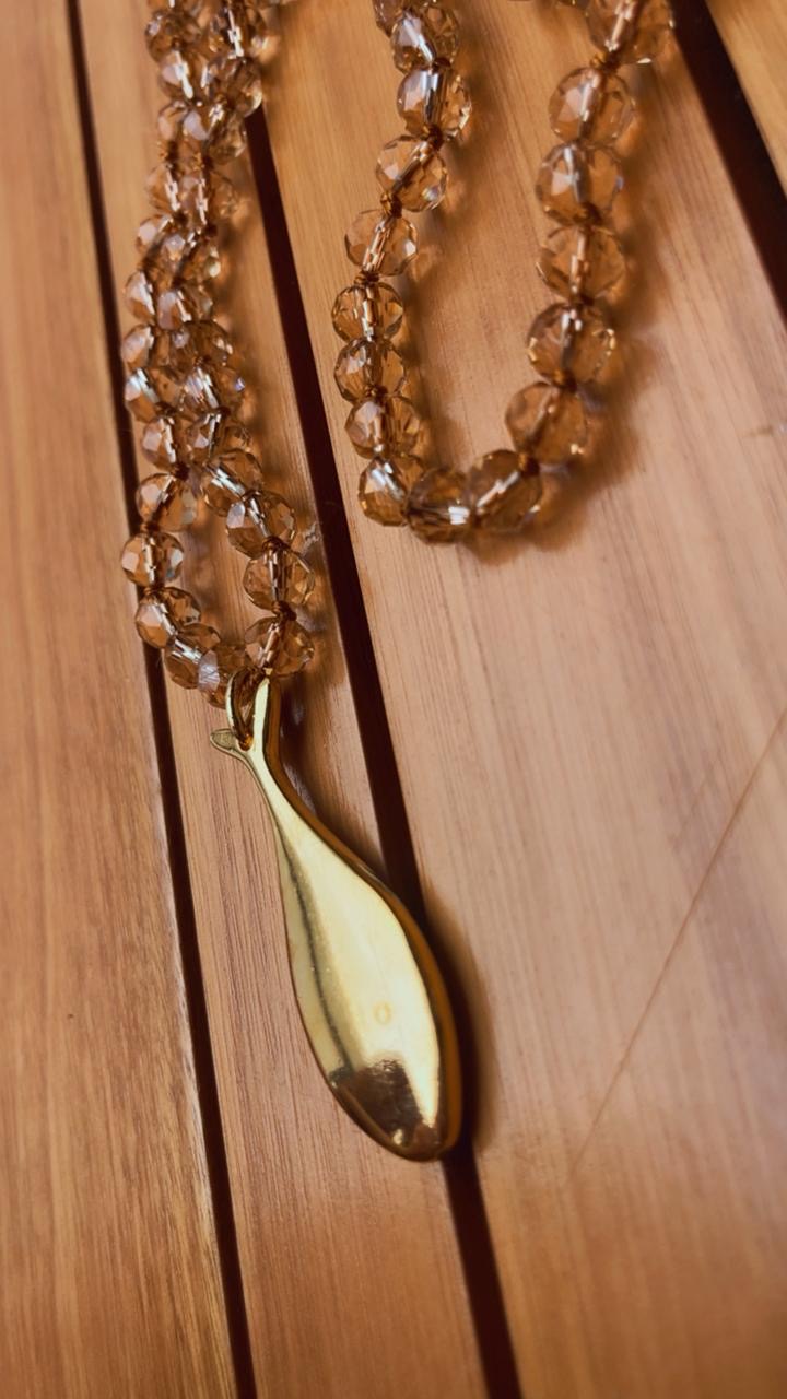 Colar água cristalina âmbar