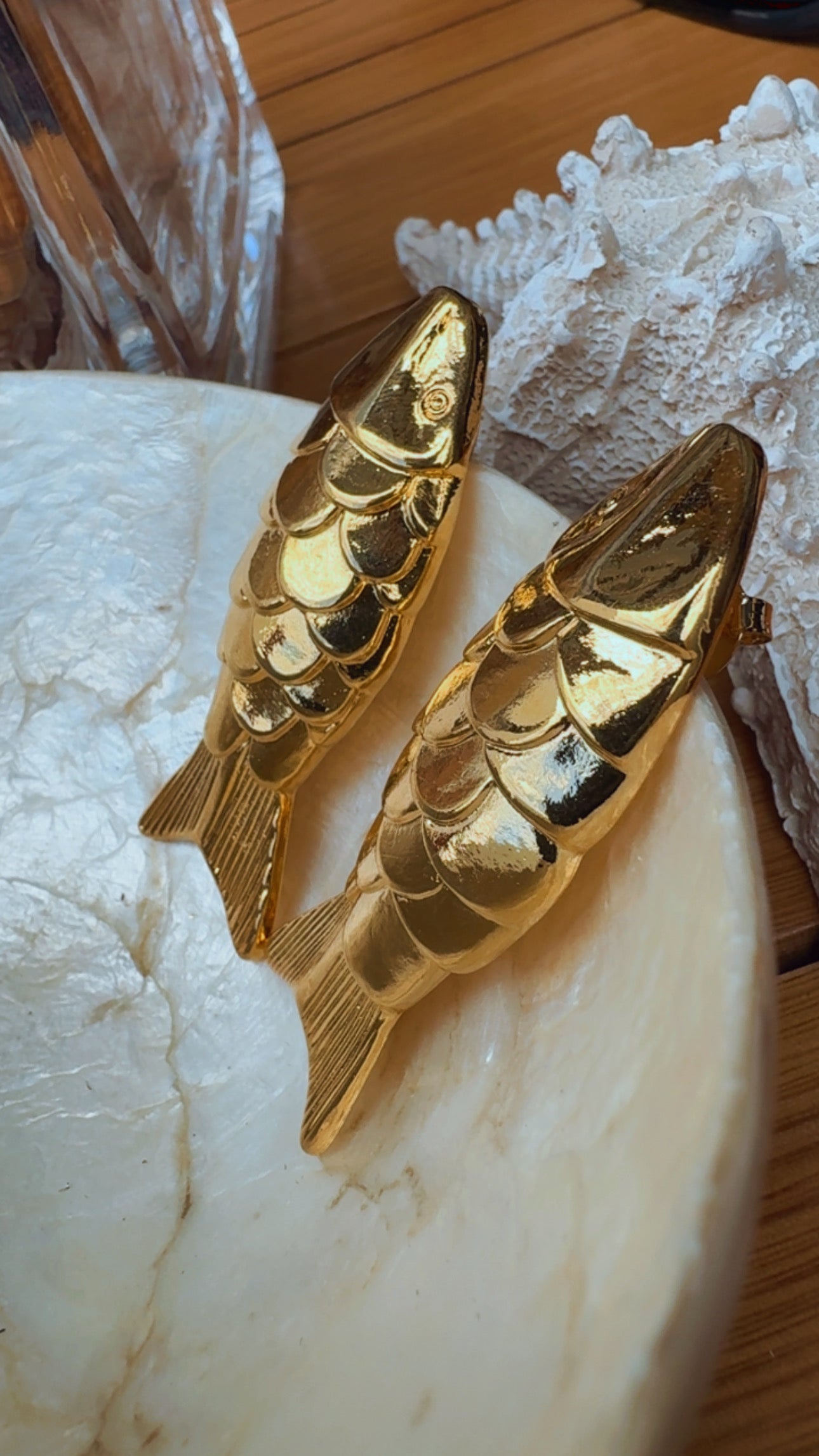 Brinco peixe GR dourado