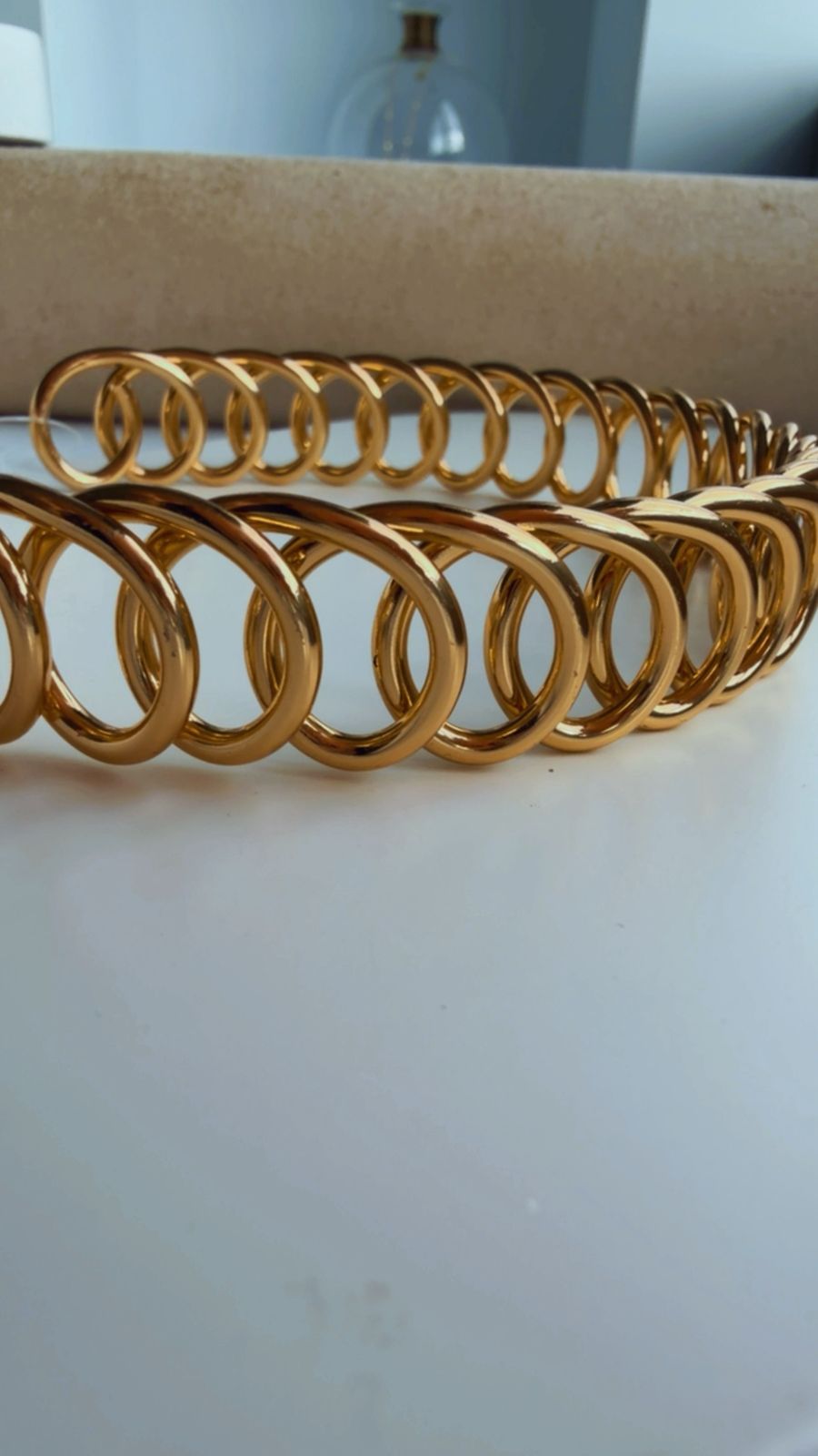 Colar choker espiral