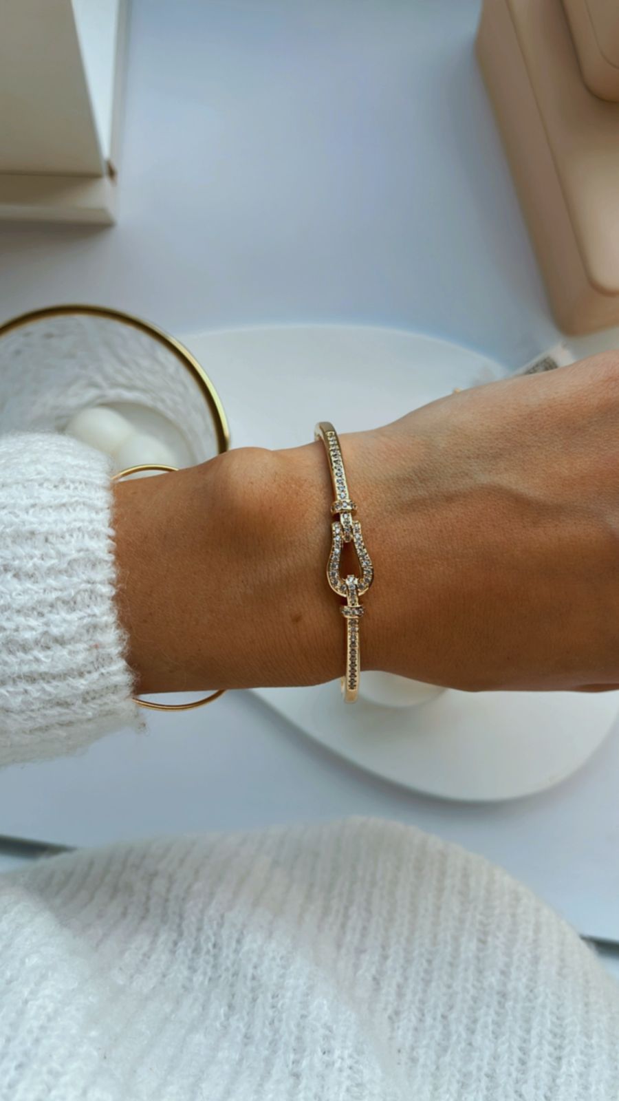 Pulseira bracelete entrelaço