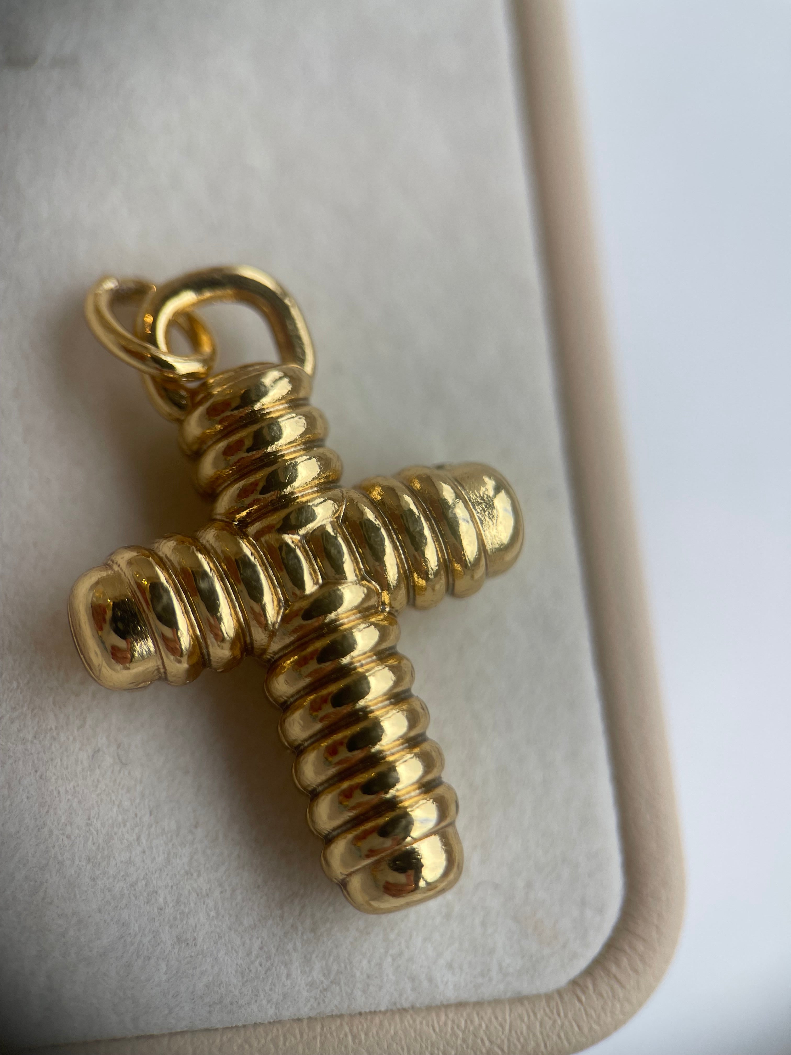 Pingentes religiosos variados