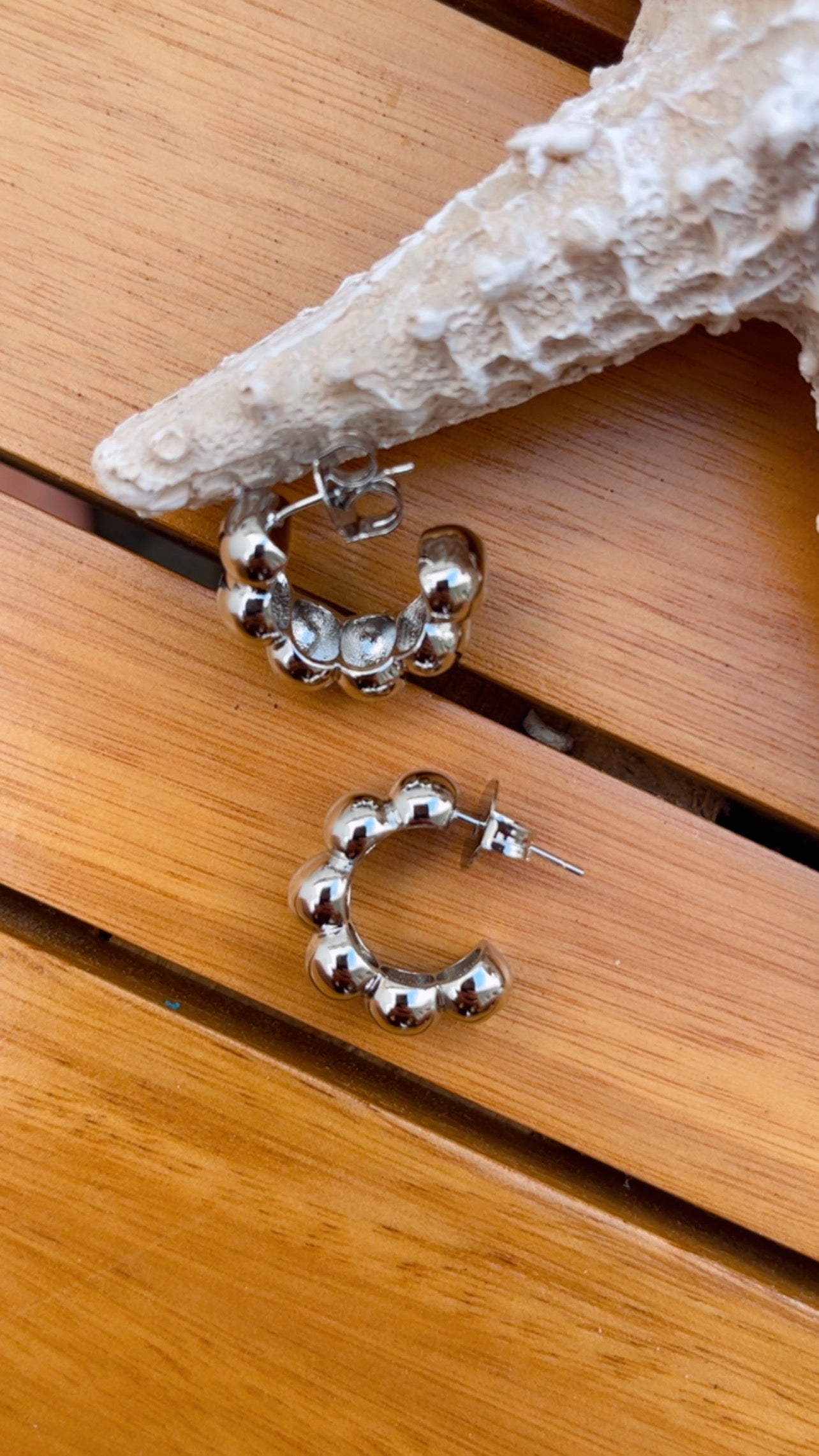 Brinco argola croissant níquel