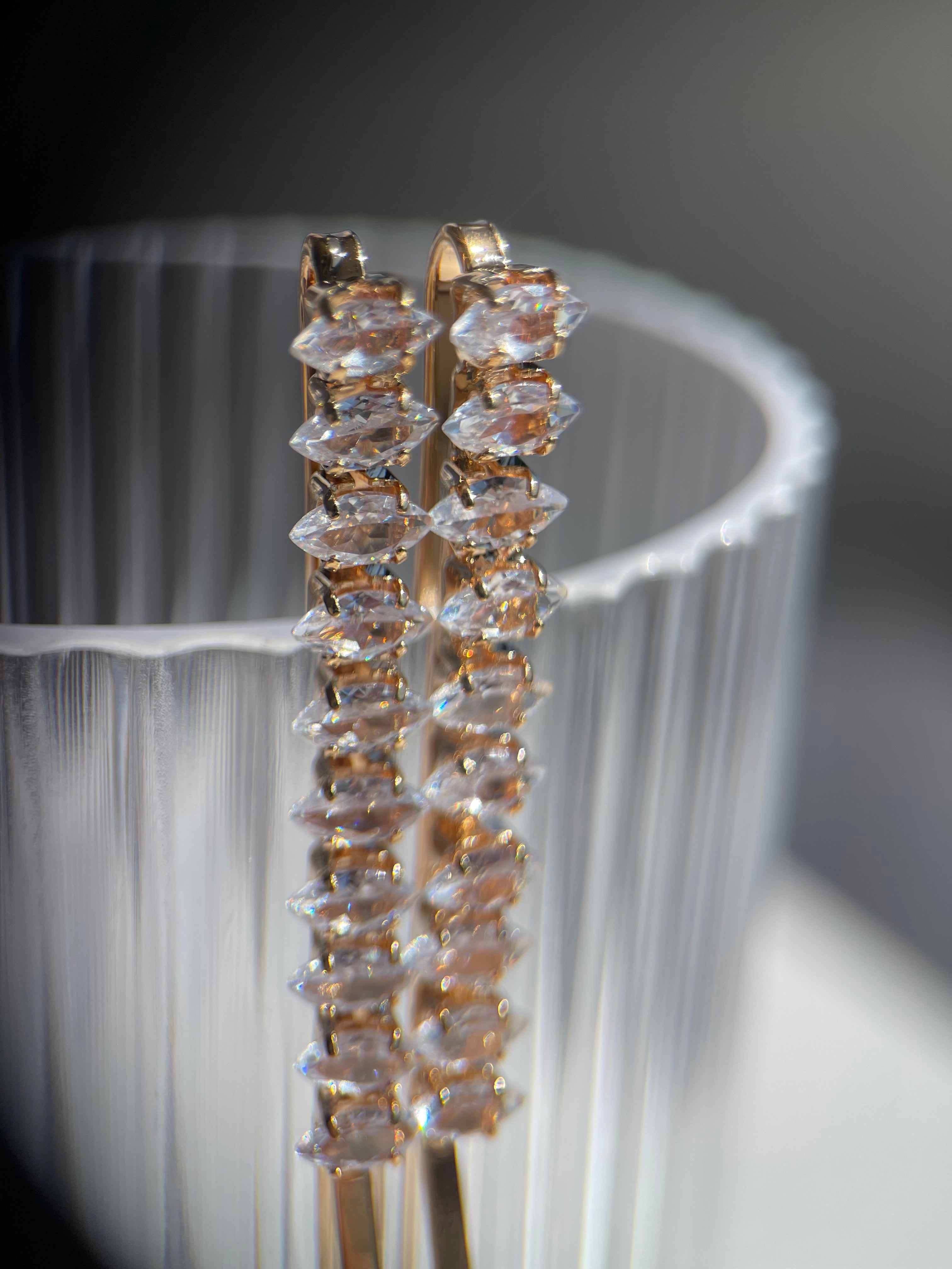 Grampo hexagonal par