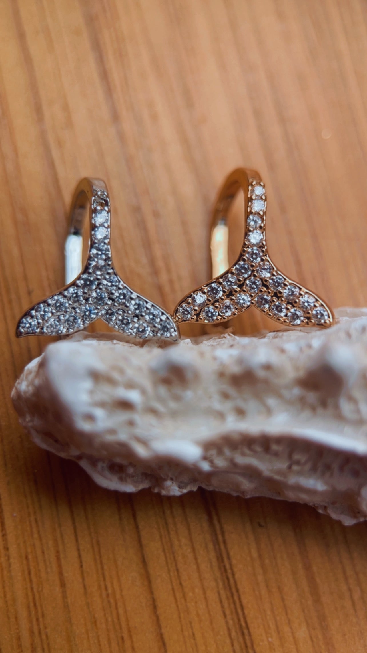 Piercing sereia cravejado níquel